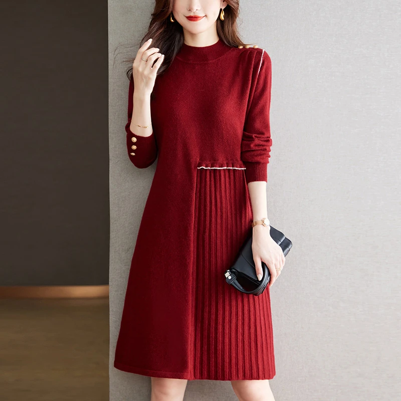 胖mm秋冬大码高级感连衣裙女中长款宽松显瘦半高领红色针织裙子
