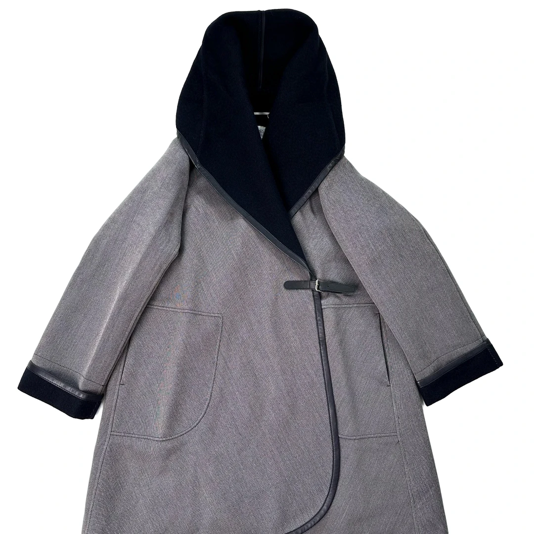 全新未使用 Hermes/爱马仕 爱马仕 女士灰色拼蓝色滚边连帽大衣