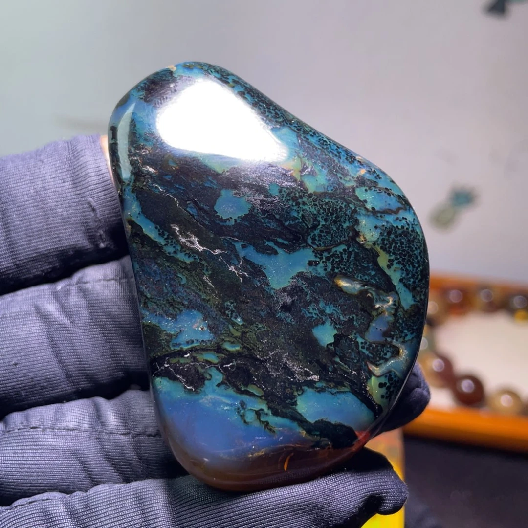 琥珀裸石14K金镶嵌。。