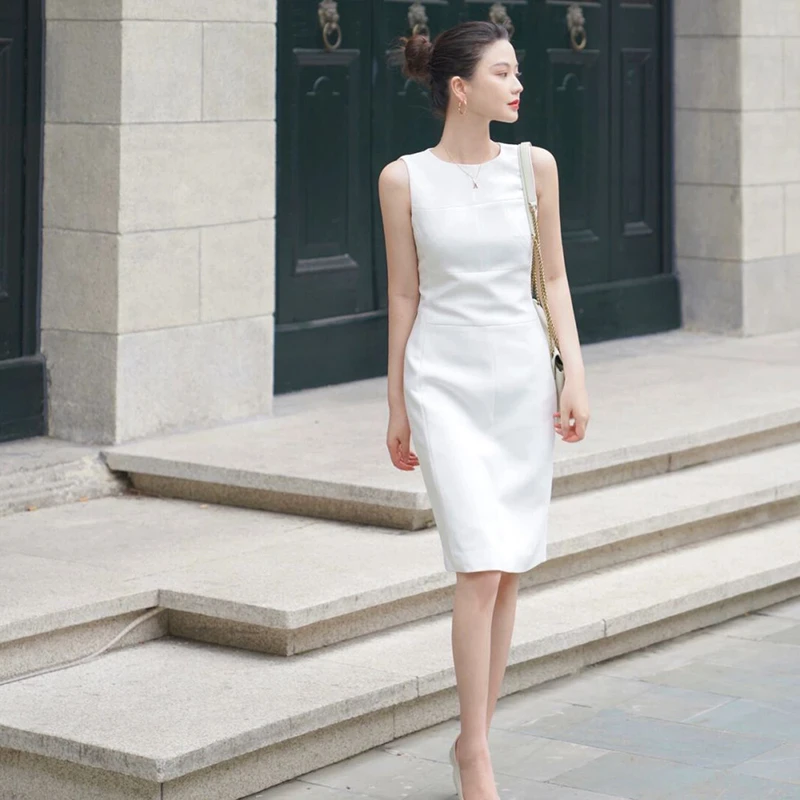 优雅气质白色无袖连衣裙女夏季2025新款修身显瘦简约通勤OL裙子