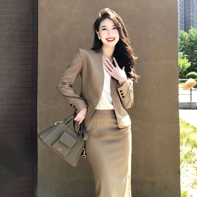 高级感职业通勤西装裙套装女春秋新款正装面试西服包臀裙两件套