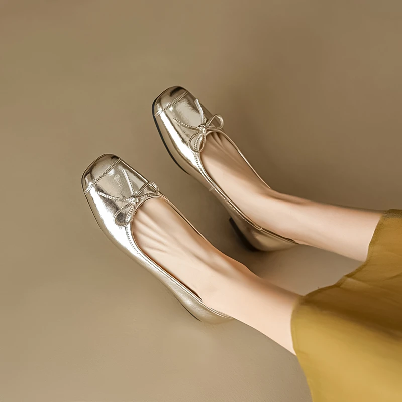 春季新款真皮女鞋气质百搭软底平底浅口低跟奶奶鞋套脚仙女风跟鞋