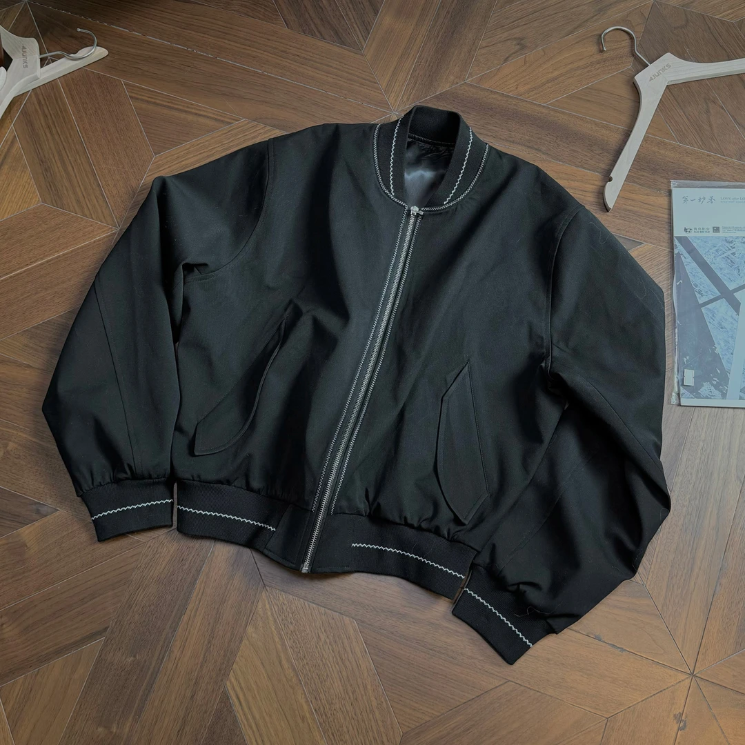 简洁线条刺绣夹克*4JUNKS*静奢特黑色Bomber外套男秋冬