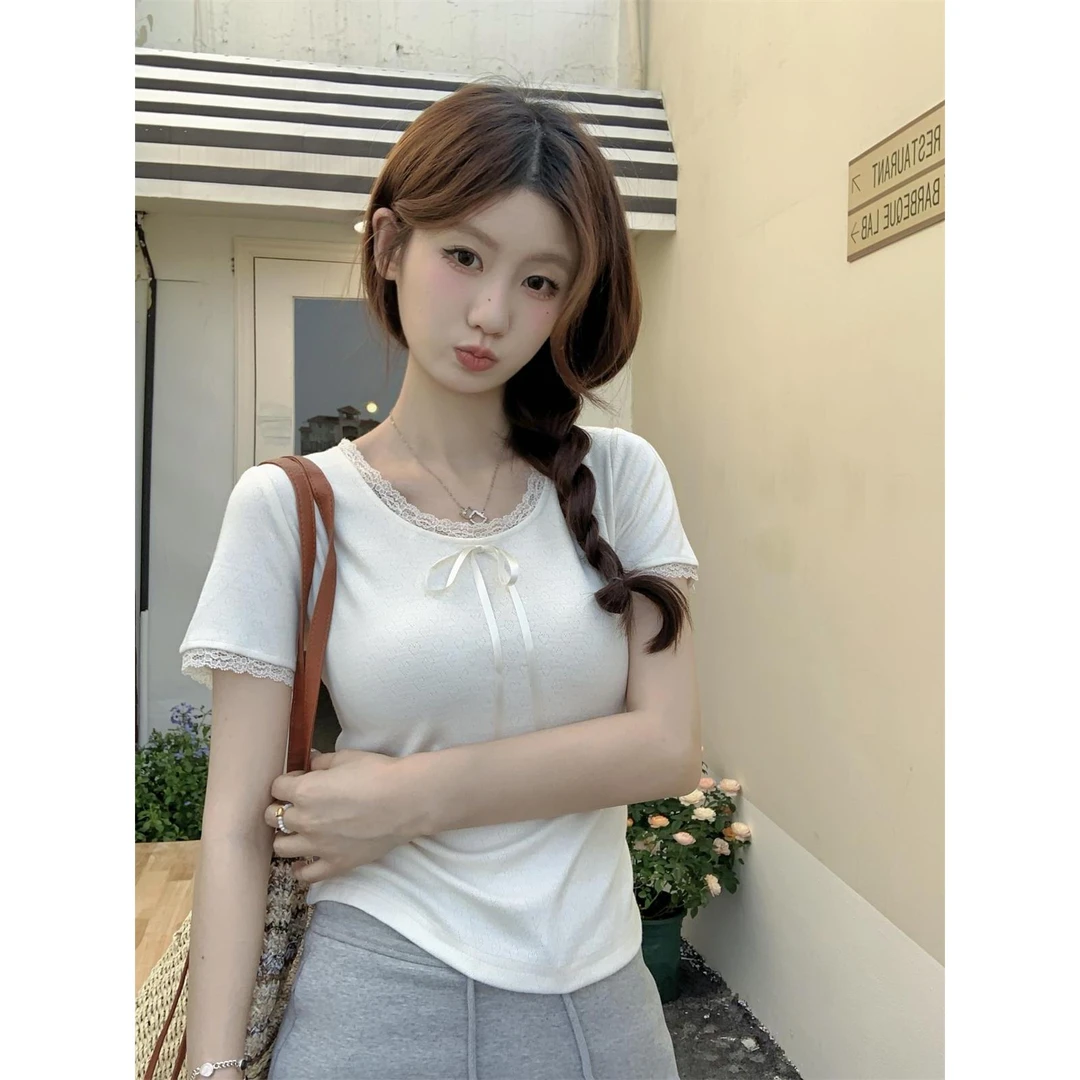 2024夏季简约修身显瘦甜美蕾丝拼接提花白色设计感短袖T恤上衣女