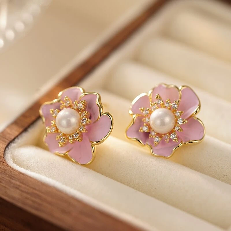 铜合金耳饰 5553 小香风山茶花气质百搭精致简约手工滴油花朵耳钉