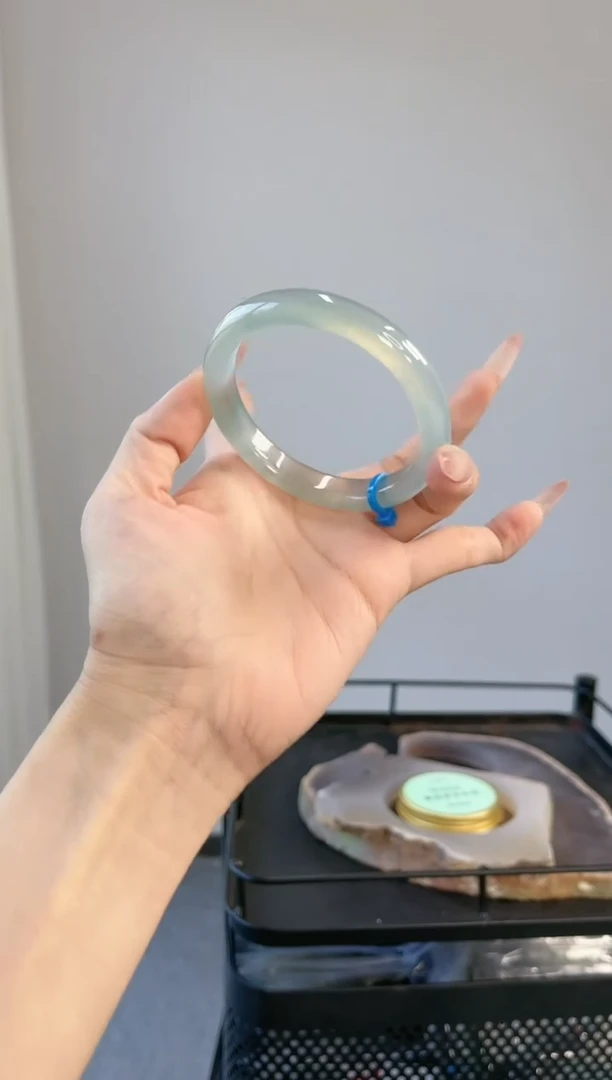 【闪购商品】玛瑙/玉髓手镯未镶嵌58-59圈