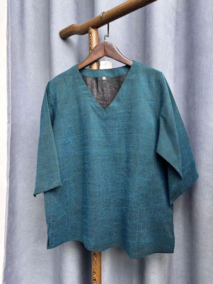 2025新款时尚休闲香云纱龟裂纹双面七分袖V领上衣C083