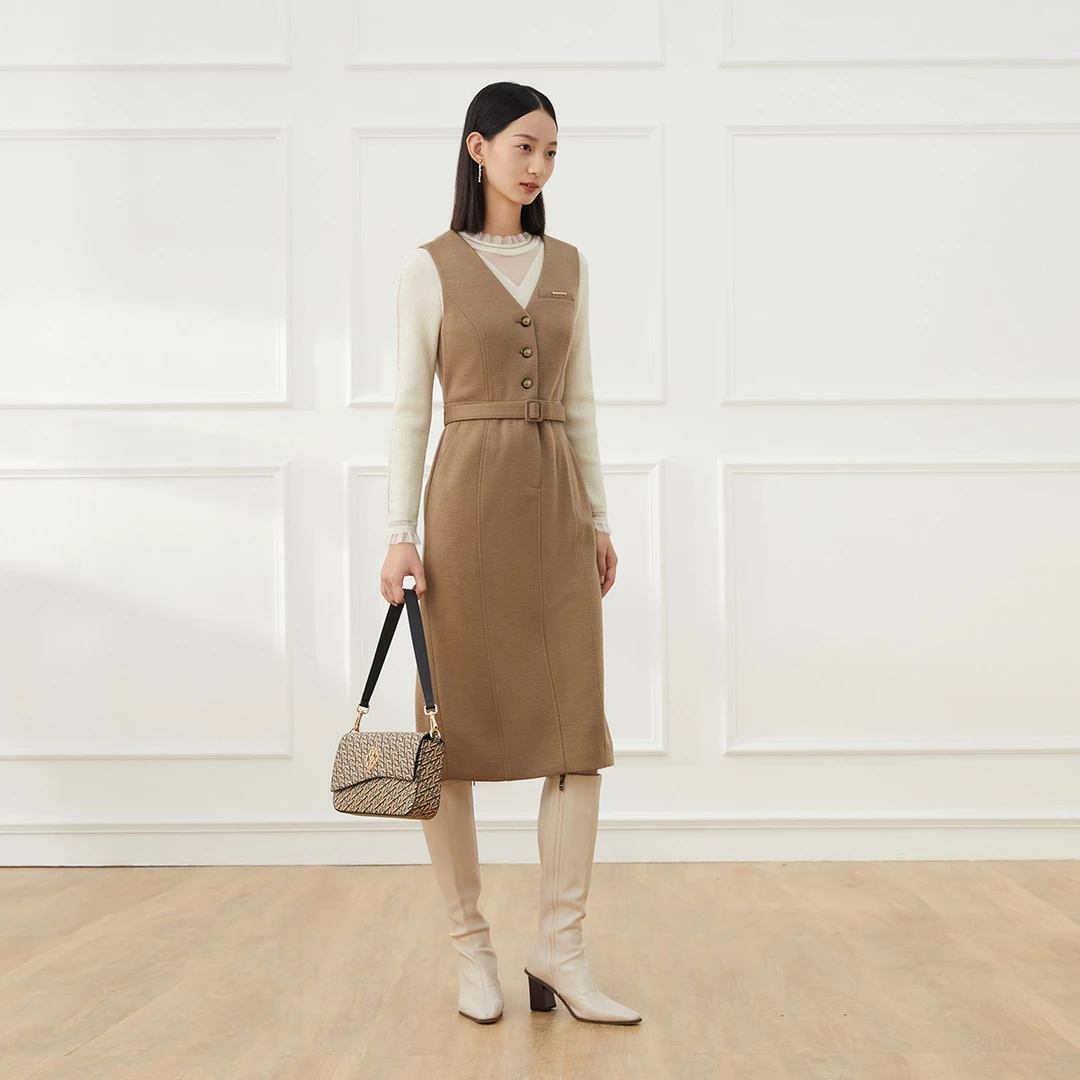 赢智尚澳毛背心式气质秋冬通勤高级v领连衣裙ZF01901