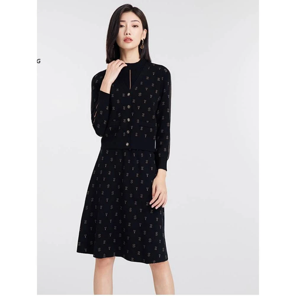 假两件式针织撞色设计上衣ZZ00305