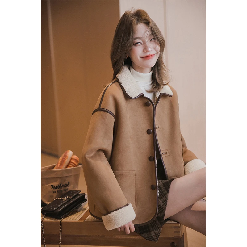 小谷粒皮毛一体双面穿外套女2025新款小个子翻领加厚宽松短外套