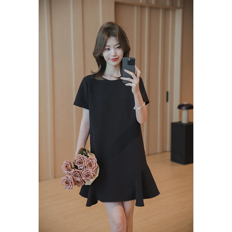 小谷粒赫本风荷叶边连衣裙女2025夏新款黑色圆领仿醋酸短袖A字裙
