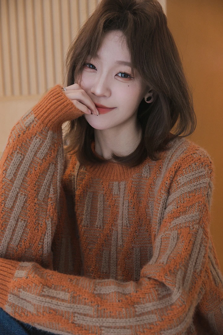 小谷粒毛衣女秋冬款撞色菱格彩色宽松复古慵懒风套头圆领针织上衣