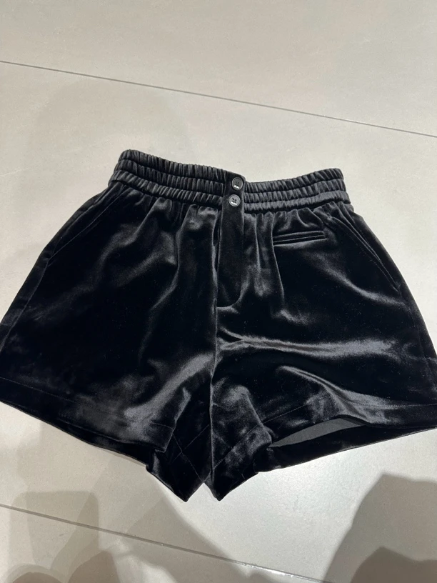 秋季新款高腰显瘦丝绒短裤女时尚百搭阔腿靴裤休闲裤黑色潮流潮流