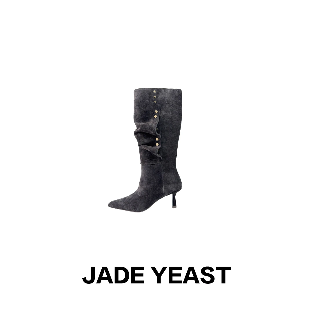 JADE YEAST|胎牛纽扣尖头长筒靴-2321701