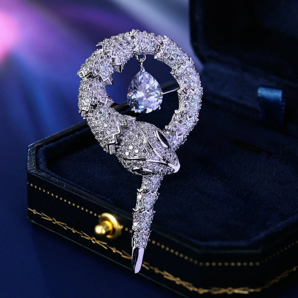 铜合成锆石胸针 时尚蛇锆石胸针女复古西装大衣胸花毛衣秋冬别针