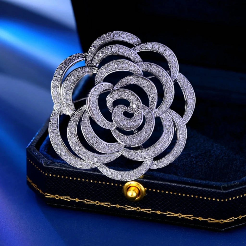 铜合成锆石胸针 高级感镂空玫瑰花胸针女奢华西装大衣胸花别针