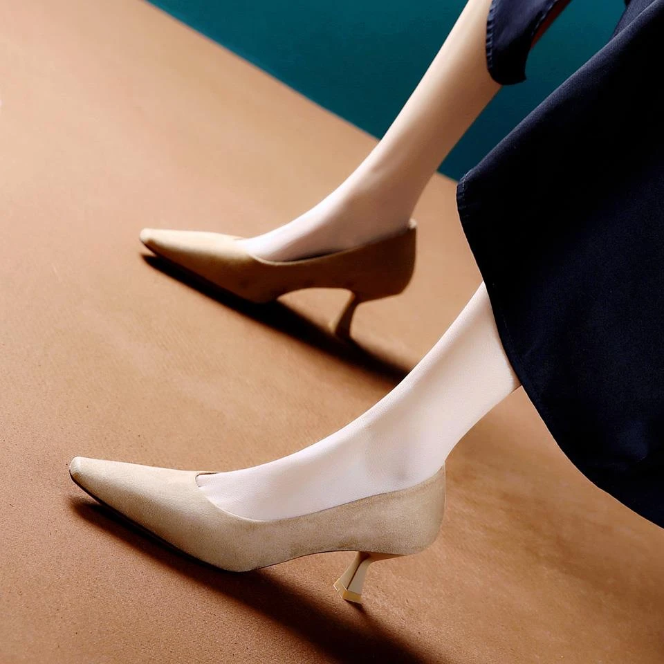 不累脚细跟单鞋黑色2024年春夏新款中跟职业鞋绒面小方头高跟鞋U