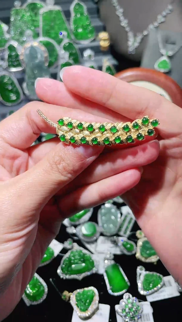 【闪购商品】翡翠胸针银S925镶嵌蛋面胸针Y