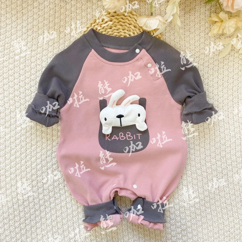 春秋款宝宝衣服新款卡通字母小兔女宝可爱休闲插肩拼接哈衣