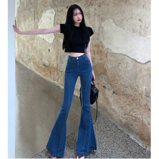 2025秋冬加绒新款牛仔裤女美式大喇叭裤高腰修身显瘦辣妹明星同款
