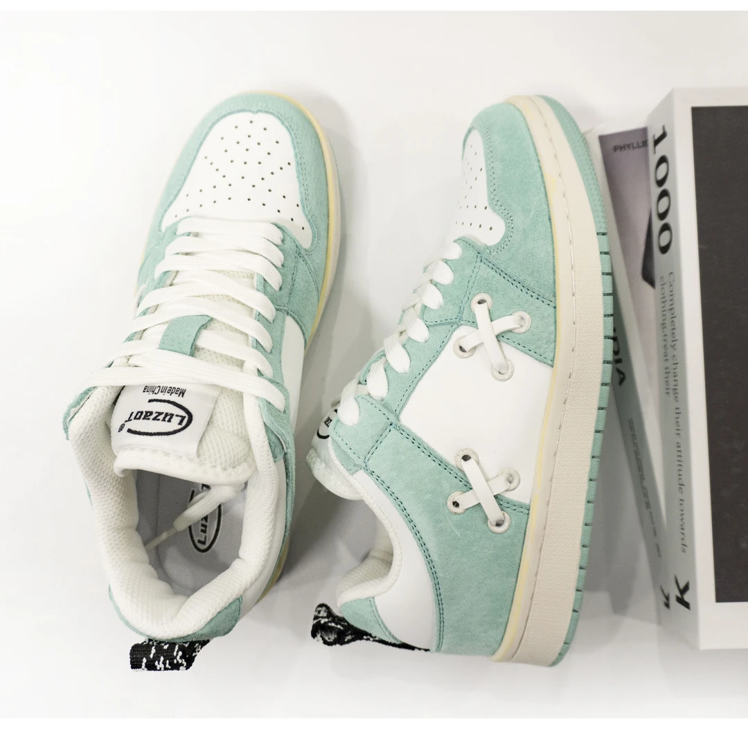 情侣款！！休闲时尚百搭潮流学生低帮板鞋 CA-0114   *