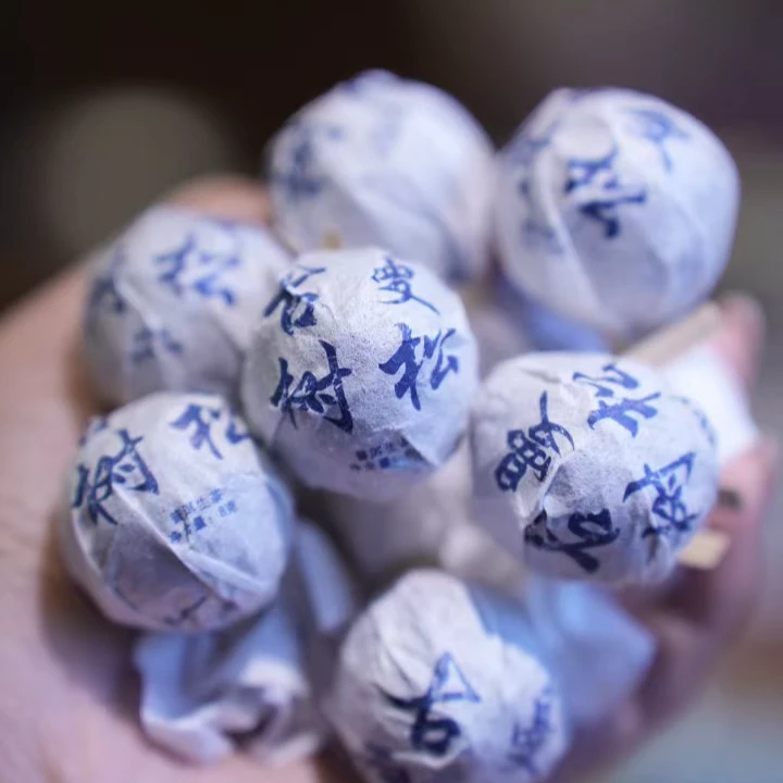 2024年 曼松古树 普洱生茶龙珠 8克/颗