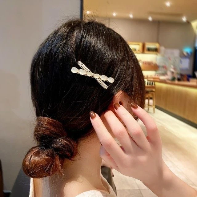 猫眼蝴蝶结鸭嘴夹发夹女2023新款高级感侧边前额刘海夹边夹发卡