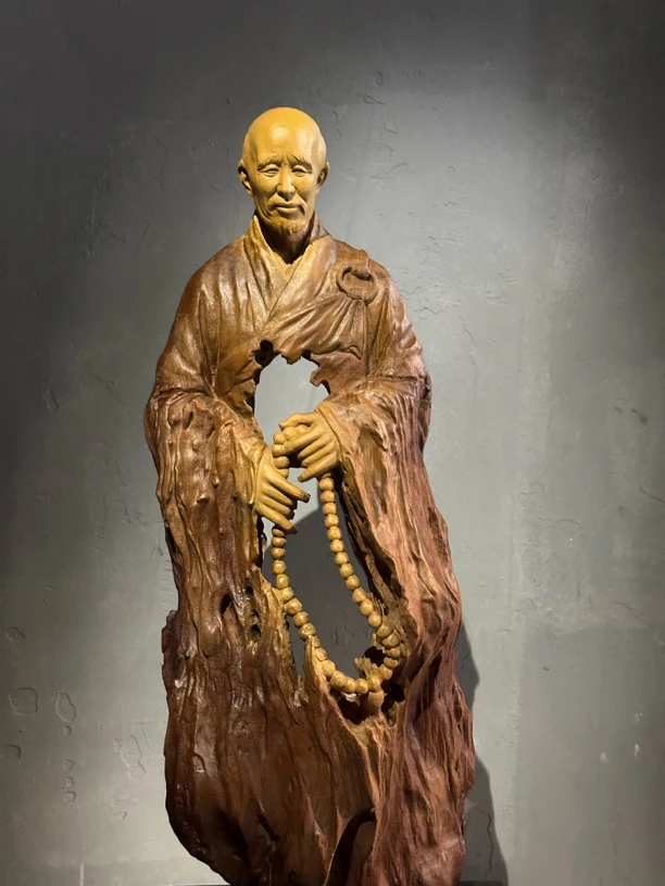 弘一法师香樟木风华脱骨老料手工雕刻工艺桌面摆件