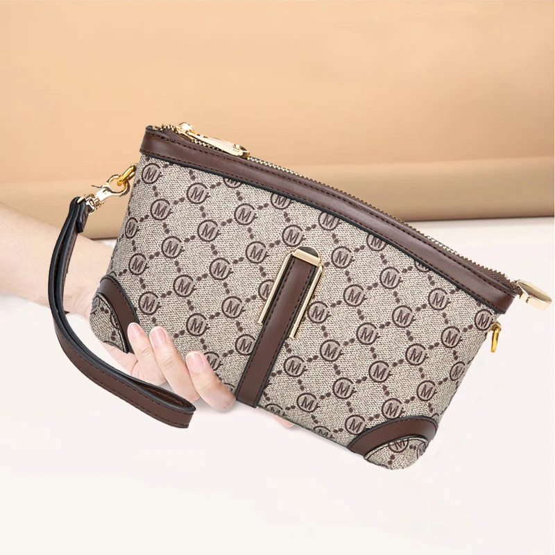 女士手包斜挎小包简约贝壳化妆零钱包时尚百搭大容量韩版大手抓包