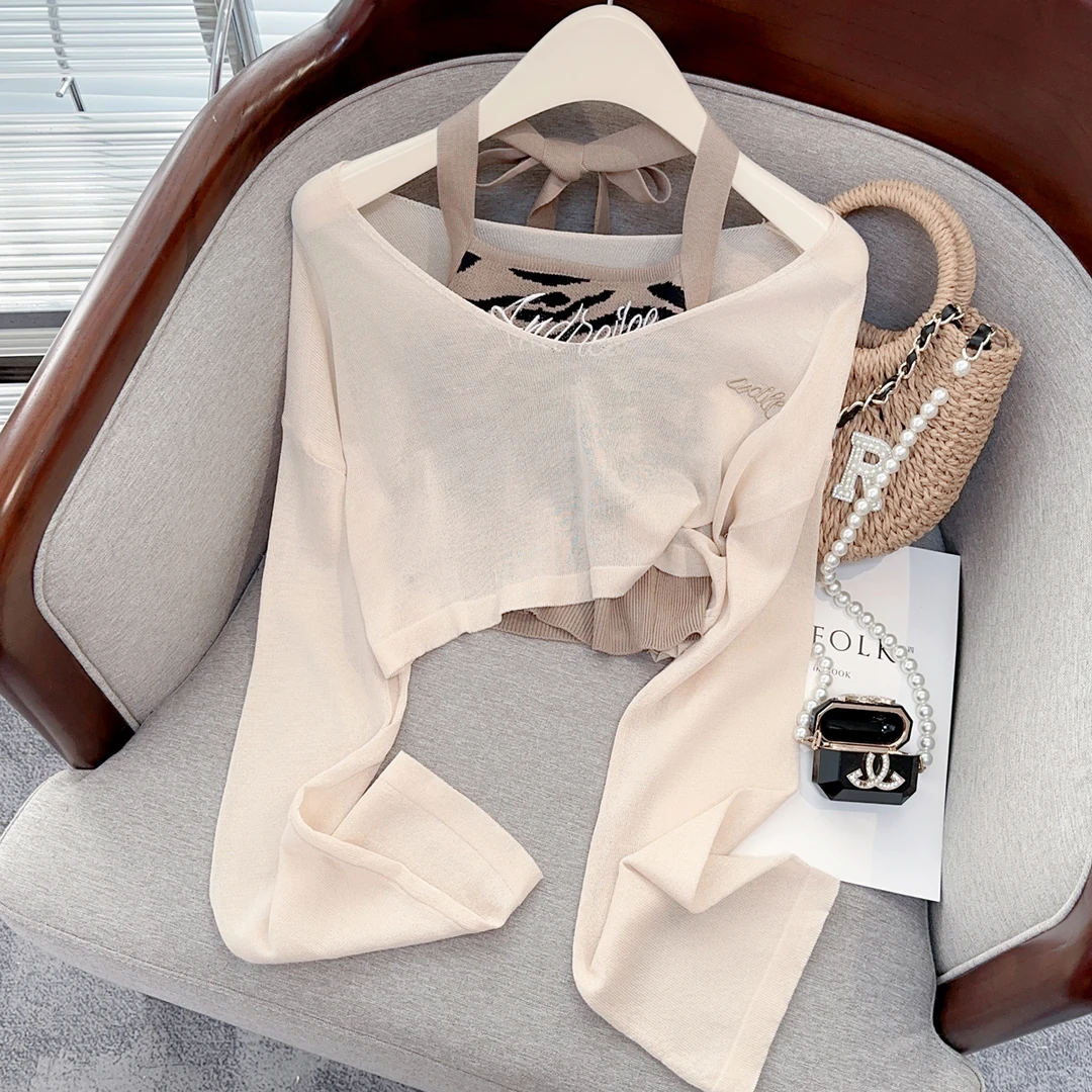 夏季2023年新款甜辣风套装挂脖吊带上衣女宽松两件套防晒空调罩衫