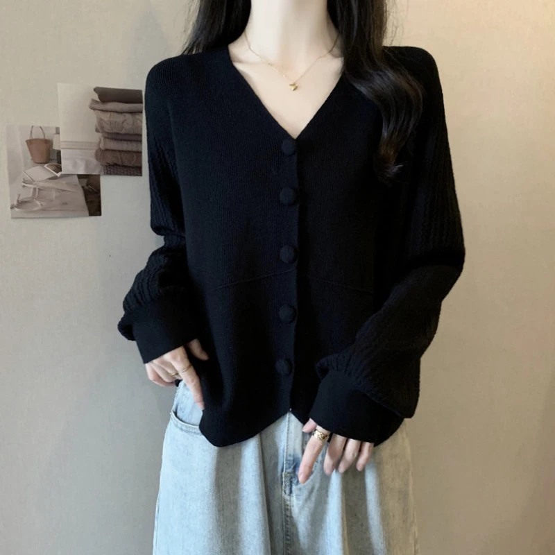 大码软糯V领长袖针织开衫女春秋新款胖MM宽松显瘦百搭洋气毛上衣