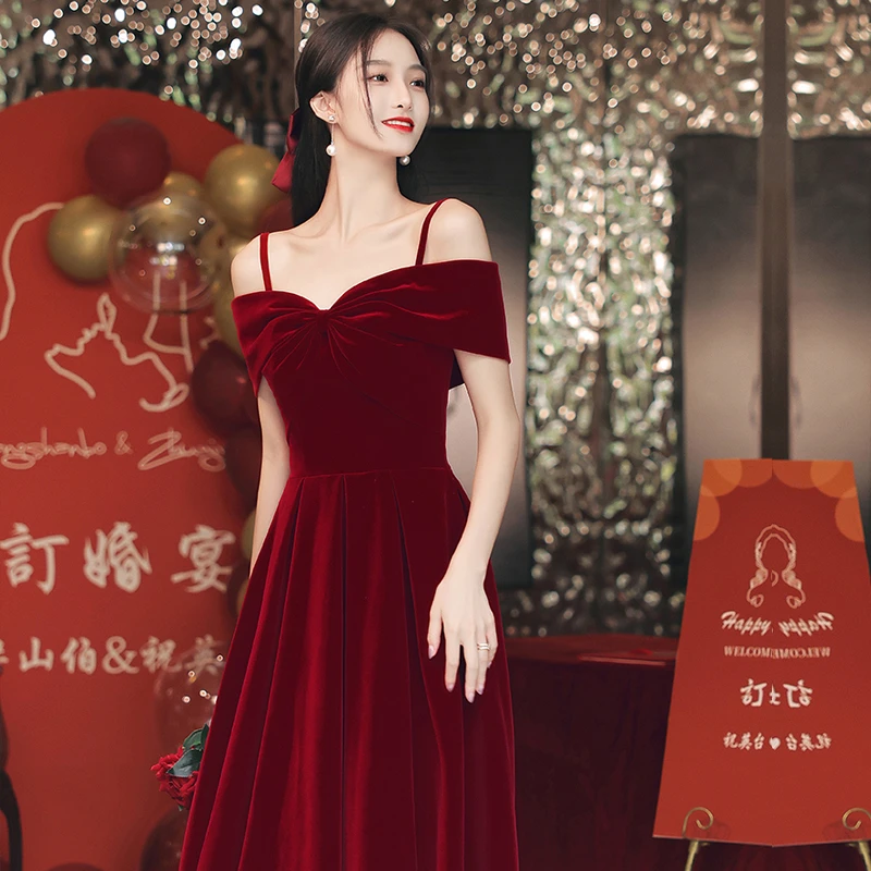 酒红色夏敬酒服新娘结婚订婚礼服一字肩吊带轻奢长款回门日常可穿