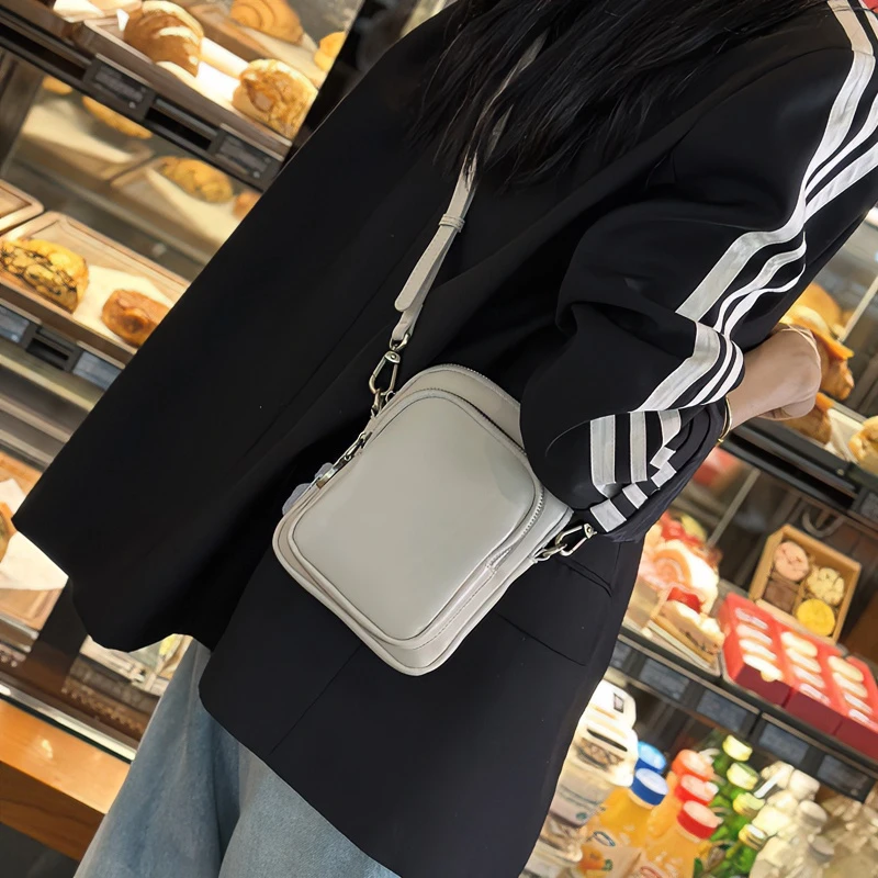 竖款手机包包女2023新款软皮斜挎包百搭单肩女包迷你女士小包时尚