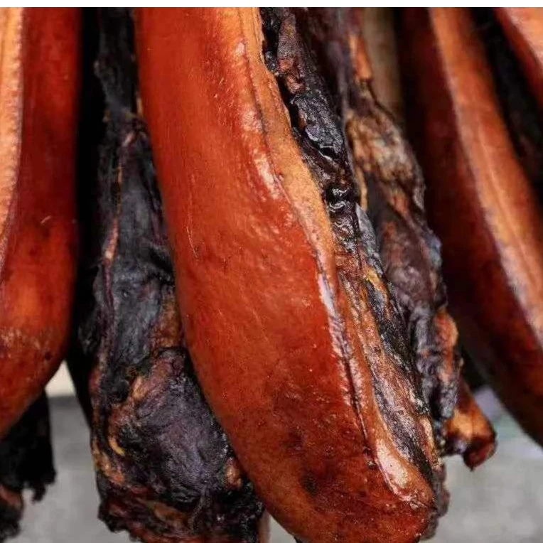 贵州农村柴火柏树枝烟熏传统五谷饲养猪腊肉肉质紧实营养农家食用