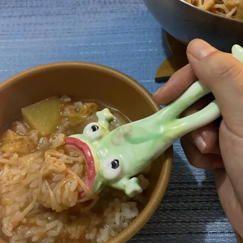 创意稀奇摆烂可爱青蛙勺子陶瓷汤勺饭勺艺术品丑东西二沟个性小众