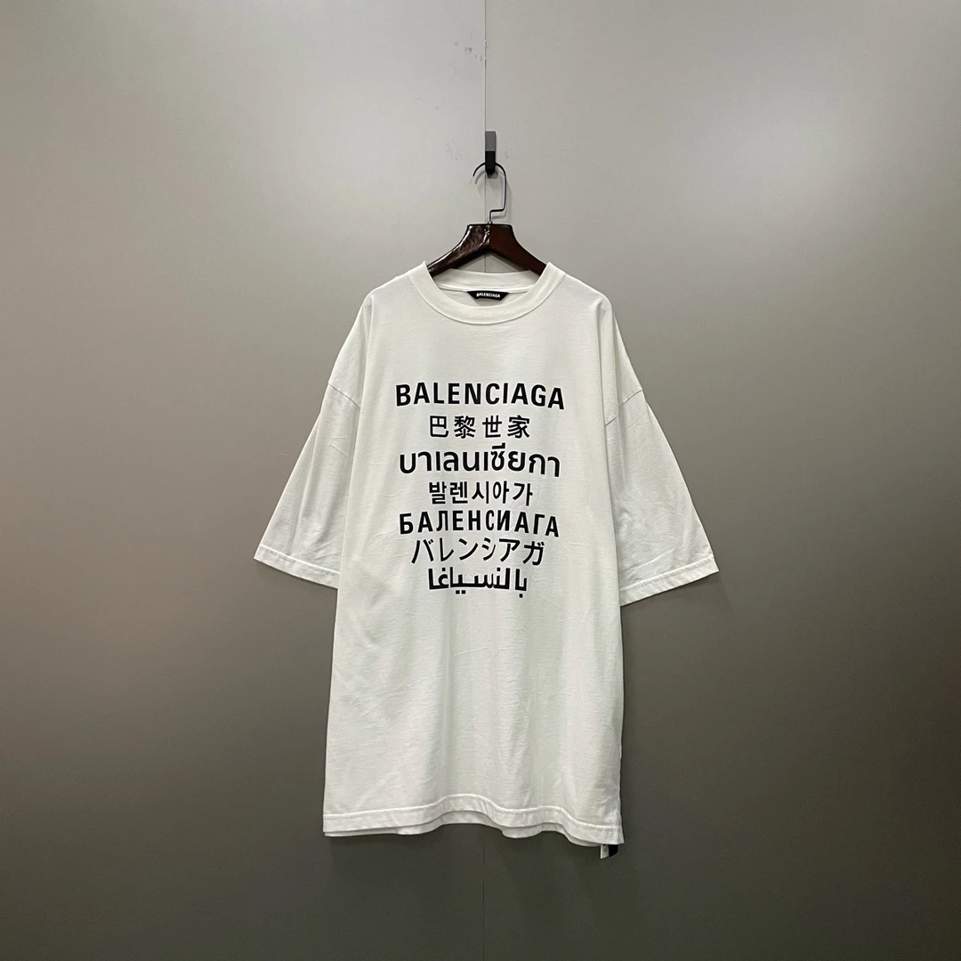 Balenciaga 巴黎世家 七国语言印花短袖 S码/95新/公价4409/无配