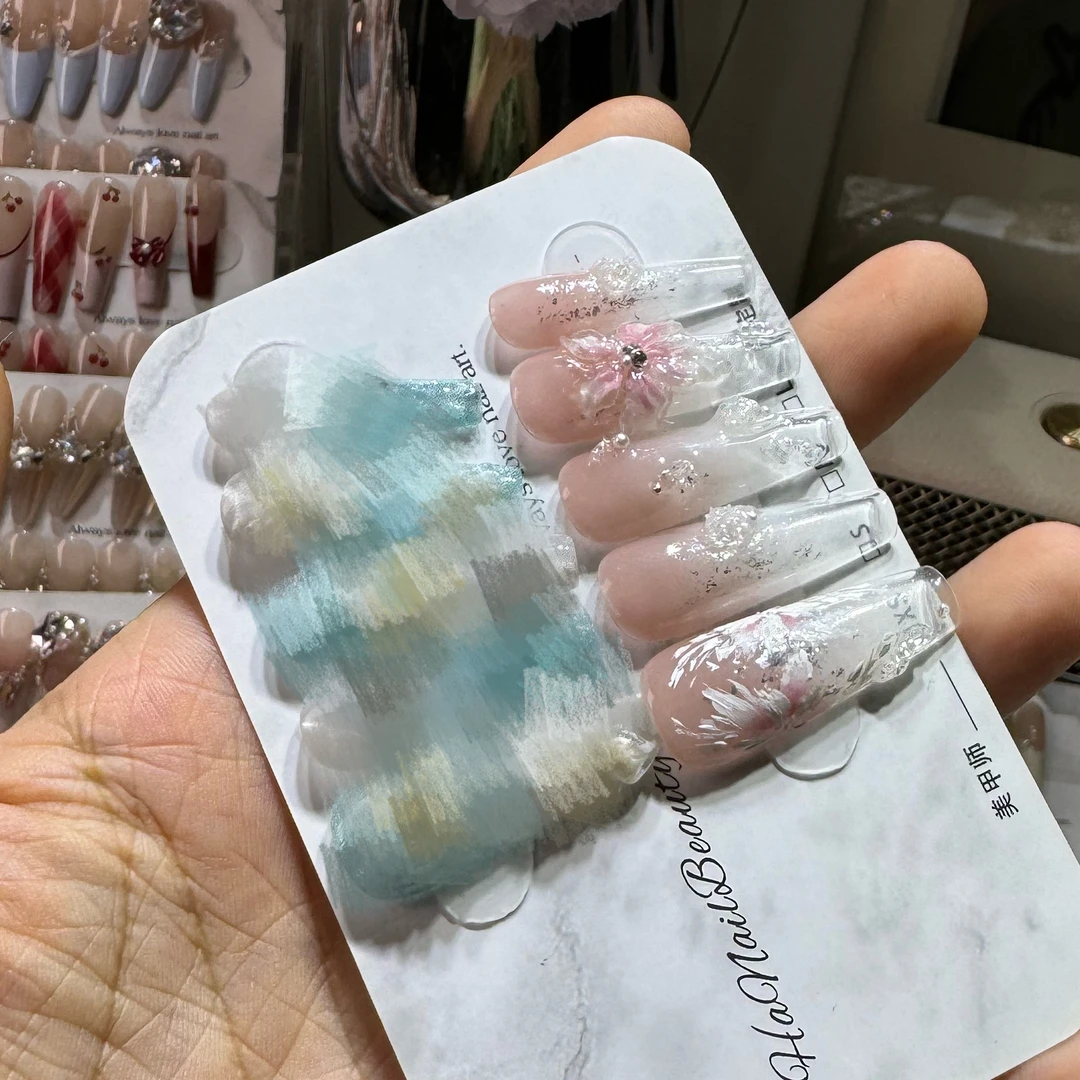 【5999#】美丫粉色雕花满钻轻奢手工穿戴甲