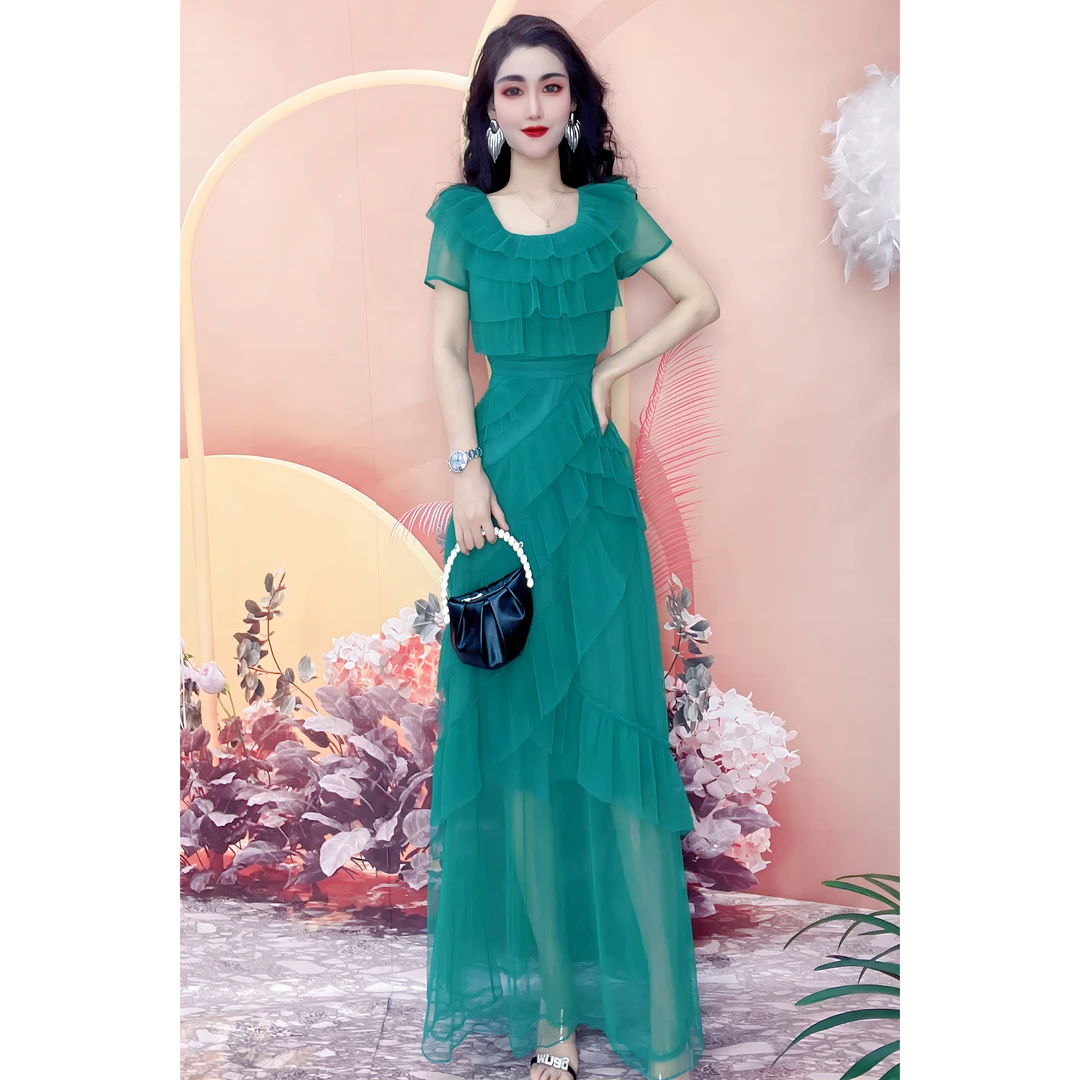 2025春夏名媛高贵时尚设计师新款气质优雅纯色女神连衣裙23550