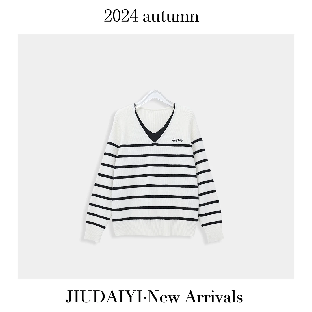 玖黛衣【碎月光】秋冬新款时尚V领假两件长袖毛衣~XSP33185