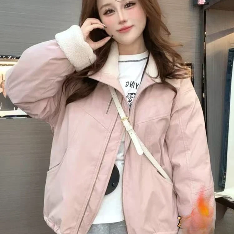 时尚短款冲锋衣外套