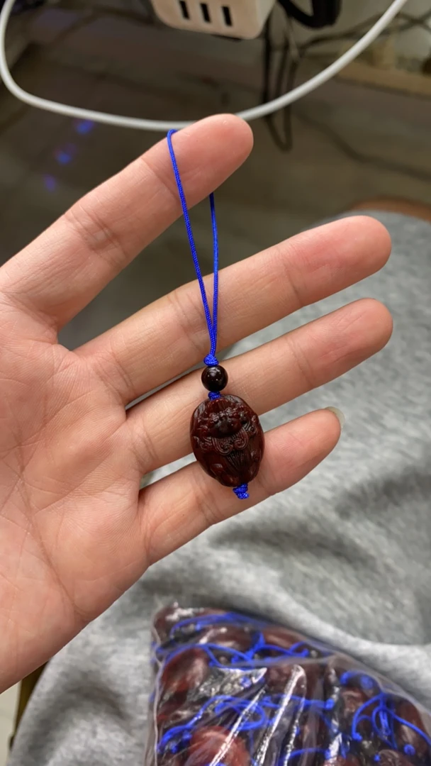 A01印度小叶紫檀貔貅吊坠