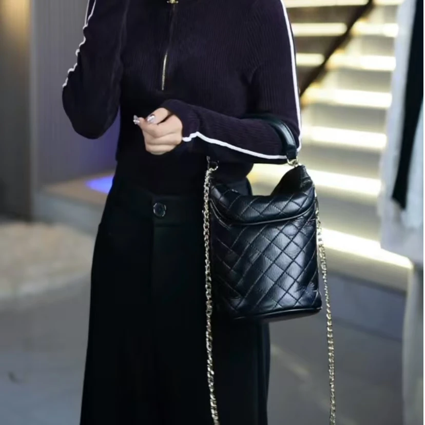 潮流小众轻奢百搭时尚单肩肩包拼接手提水桶包盒子包女包W2895