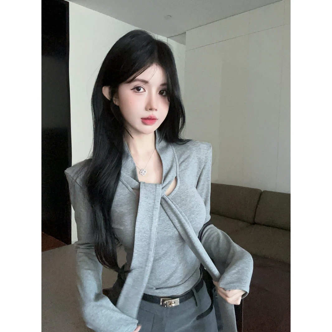 飘带设计感长袖T恤女秋冬季新款时尚内搭打底衫磨毛保暖外穿上衣