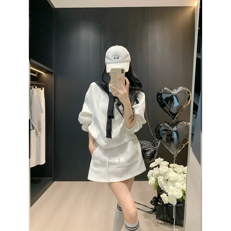 2025早秋女装新款白色卫衣套装裙女小个子上衣A字半身短裙两件套