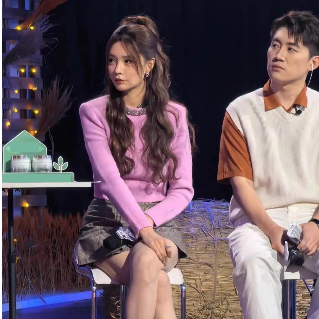 24秋冬新款千金感钉珠灰色针织开衫毛织衫