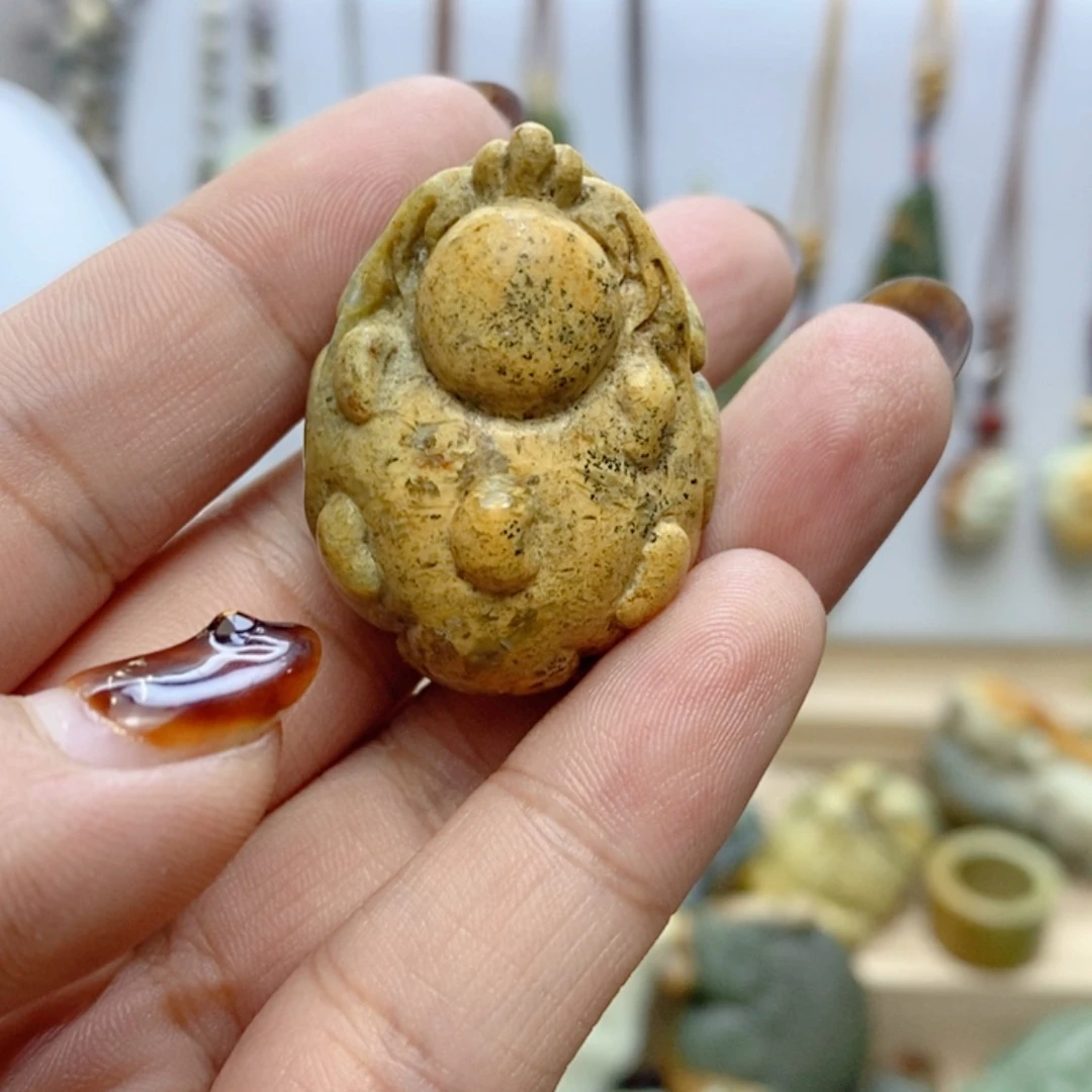 【闪购商品】岫岩河磨玉（透闪石质玉）颈饰未镶嵌桃****来