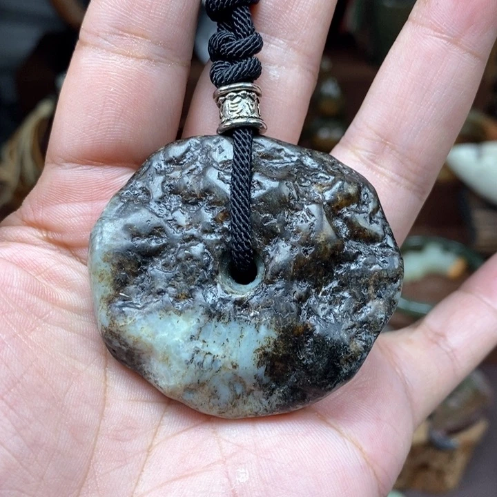 岫岩河磨玉（透闪石质玉）挂件未镶嵌