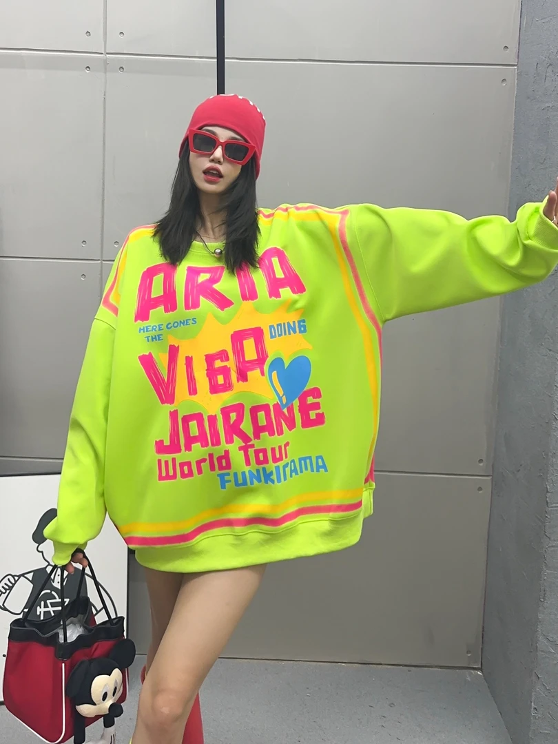 秋季新品长袖喷漆画框字母圆领卫衣