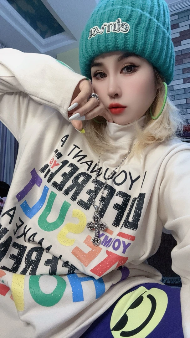 冬季新品彩色字母加绒加厚打底衫T恤