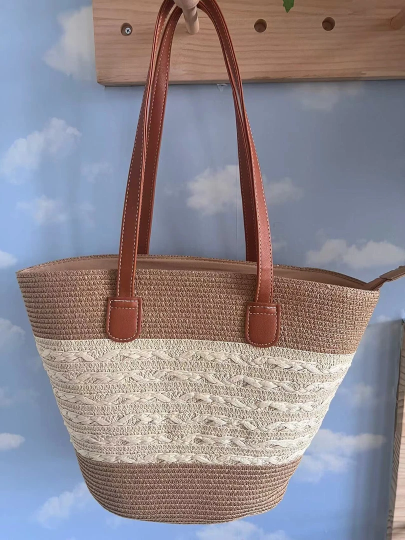 新款大容量条纹手工草编包沙滩包托特包编织女包旅行高颜值单肩包